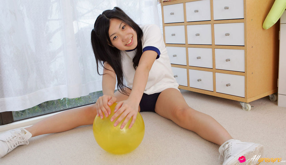 1000px x 576px - Miho Takai Asian in sports outfit is sexy while playing with ...